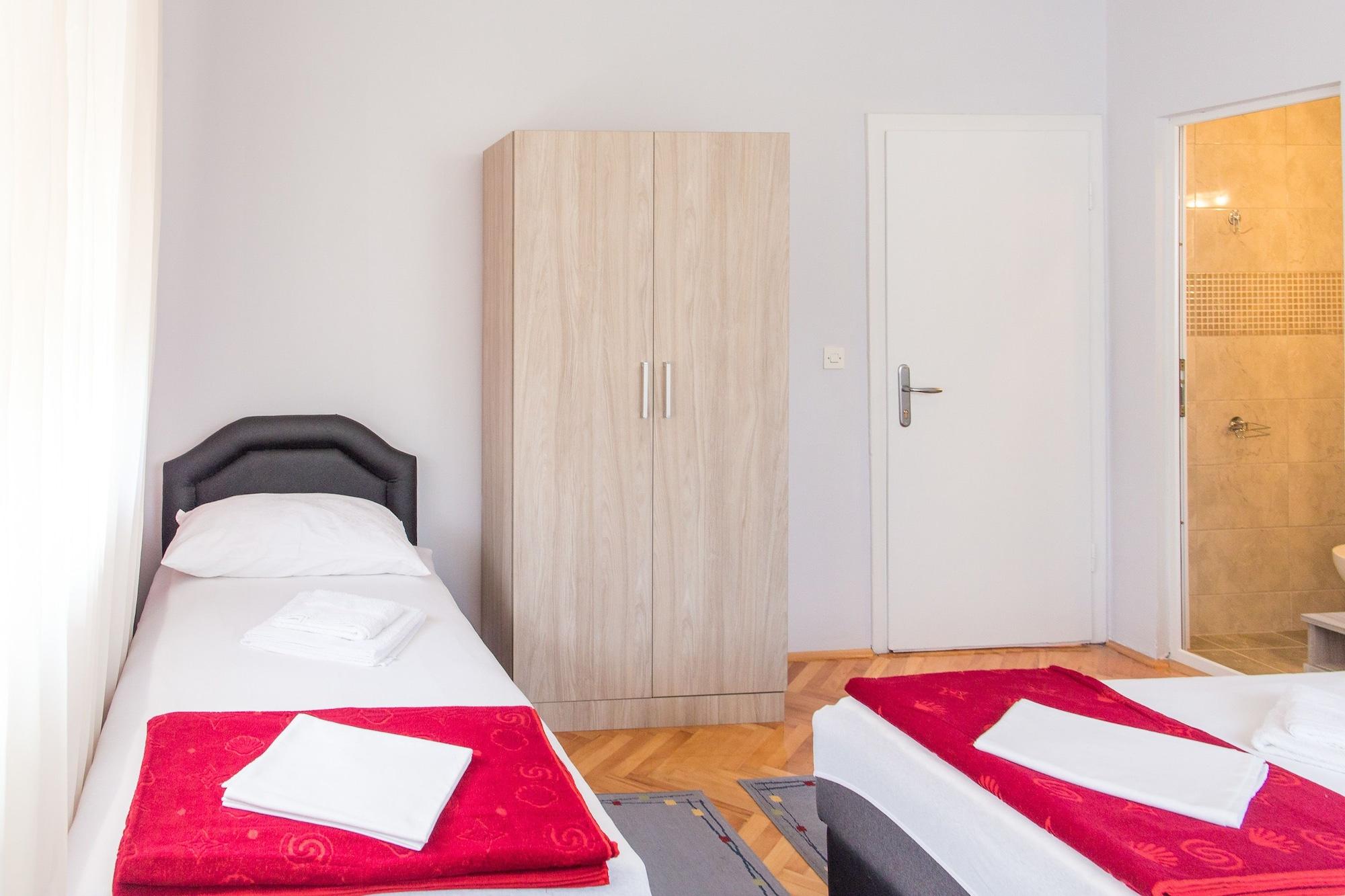 Guesthouse Blue Coast Будва Екстер'єр фото