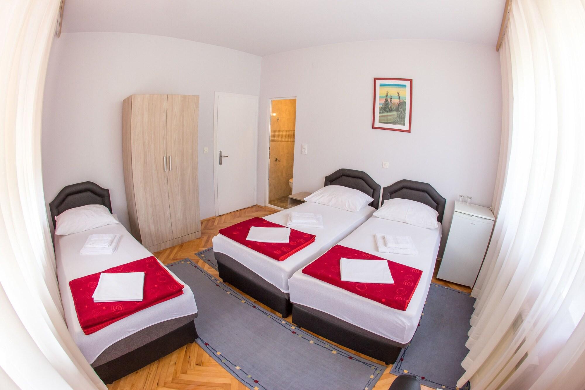 Guesthouse Blue Coast Будва Екстер'єр фото