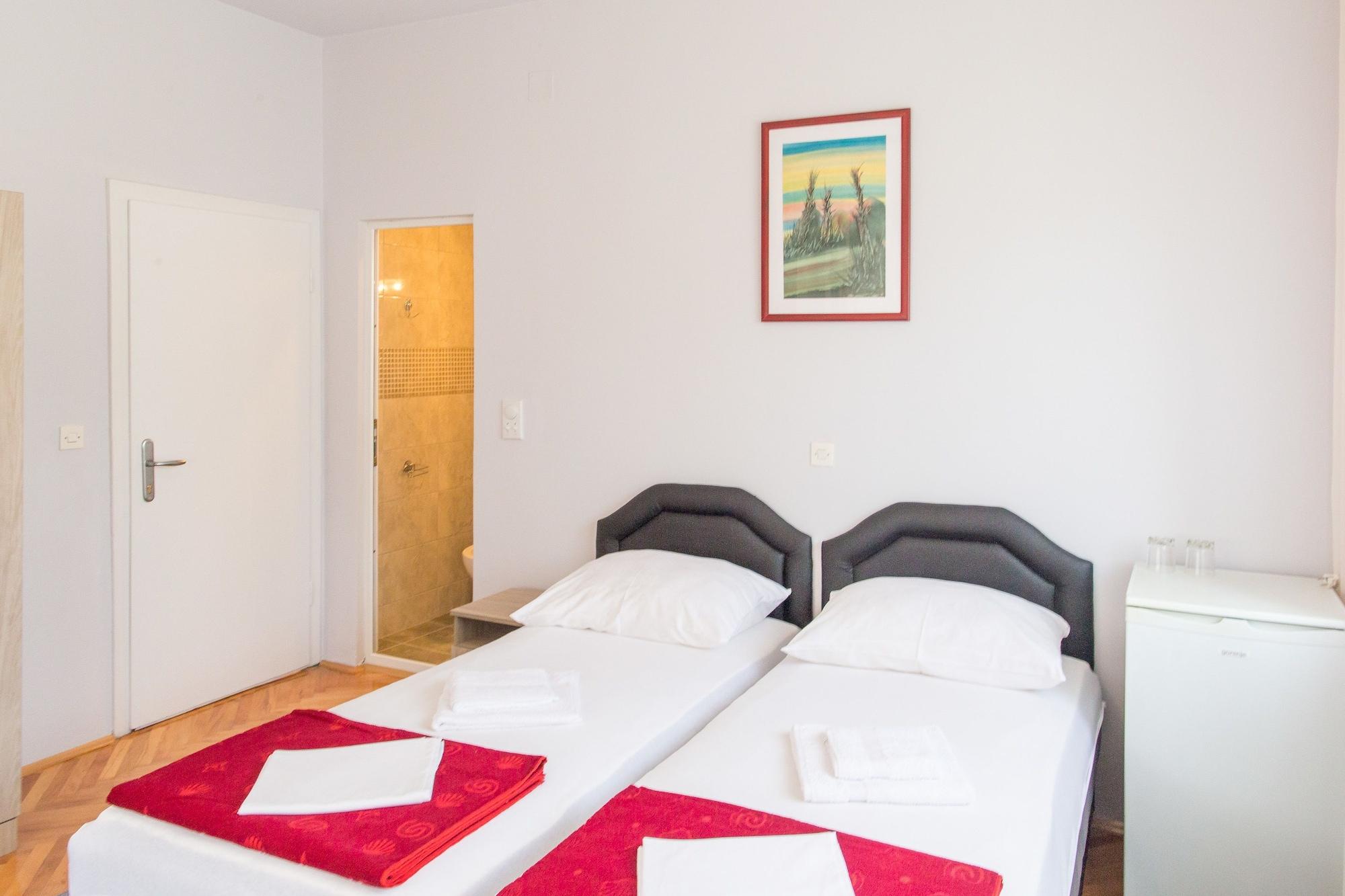 Guesthouse Blue Coast Будва Екстер'єр фото