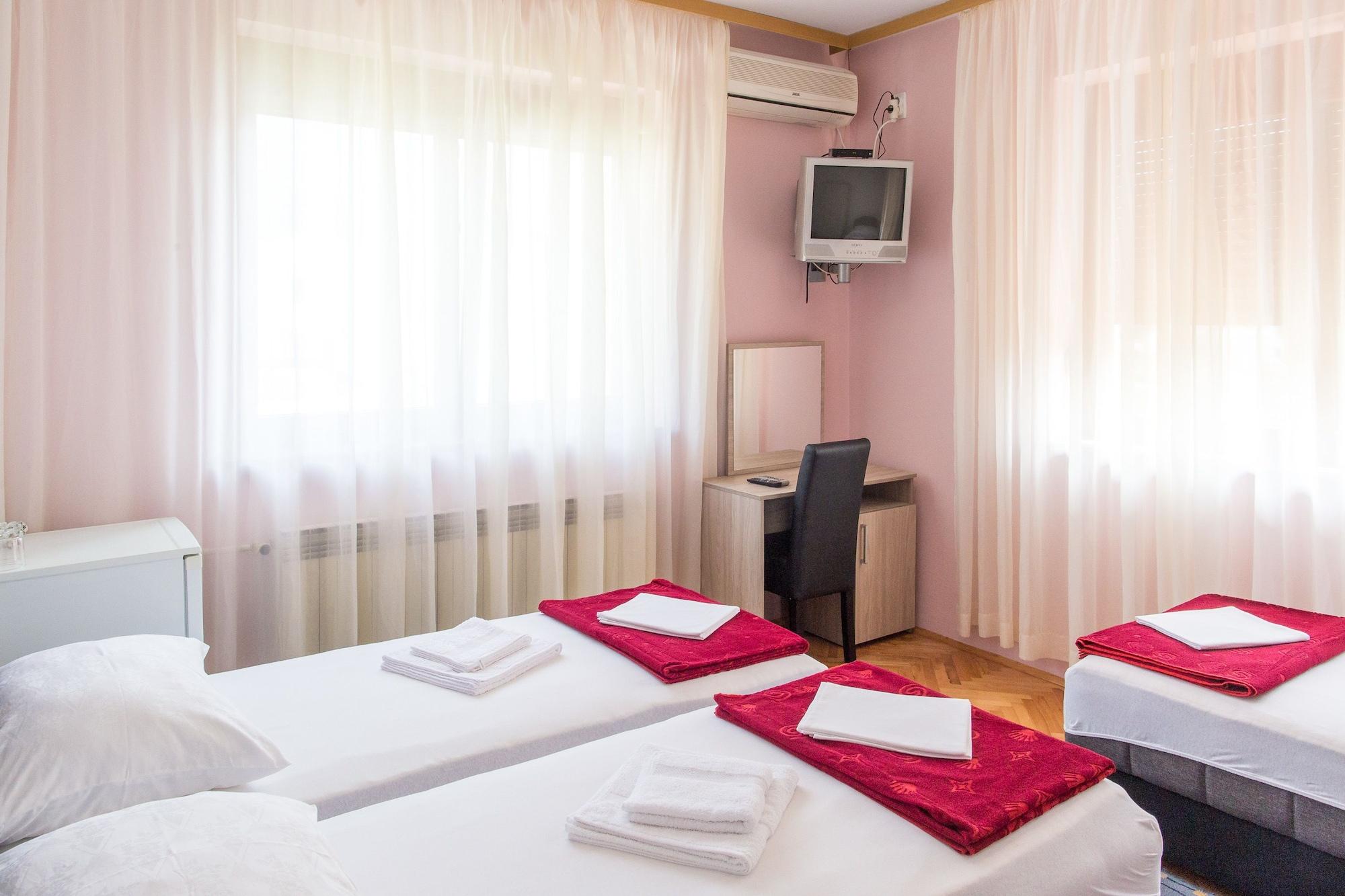 Guesthouse Blue Coast Будва Екстер'єр фото