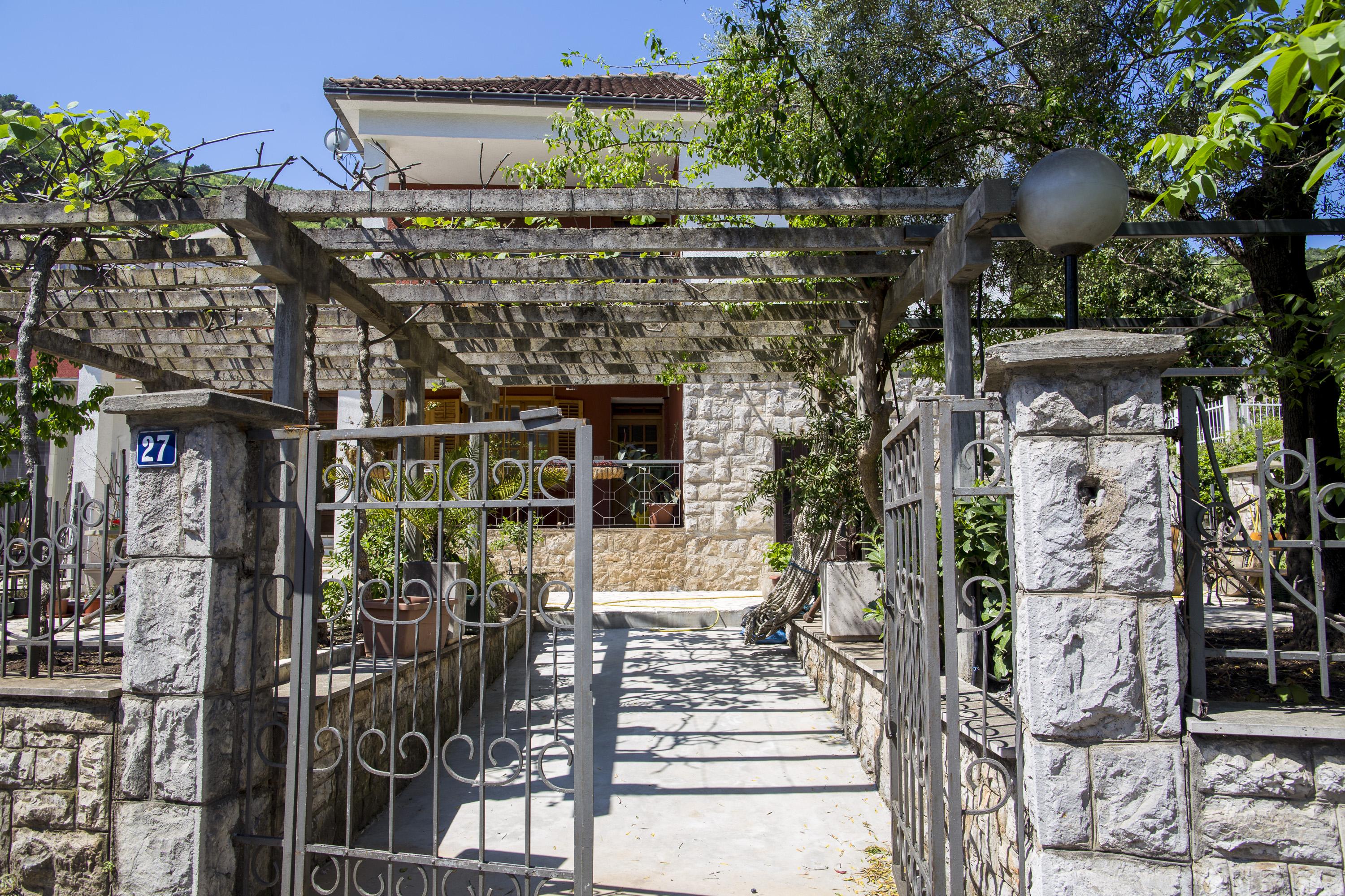 Guesthouse Blue Coast Будва Екстер'єр фото