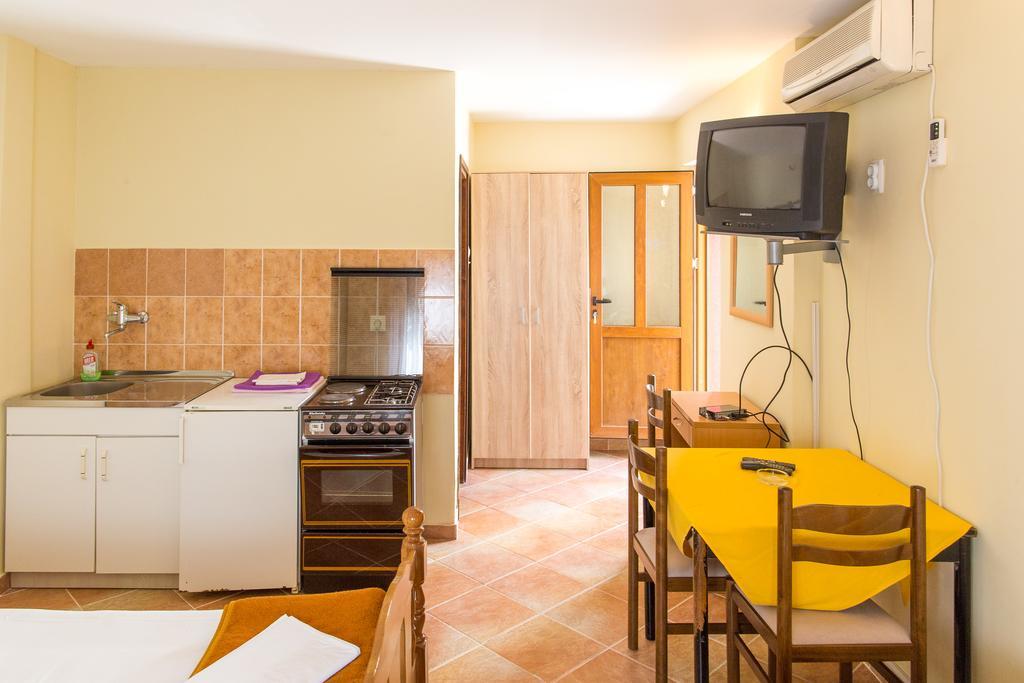 Guesthouse Blue Coast Будва Екстер'єр фото