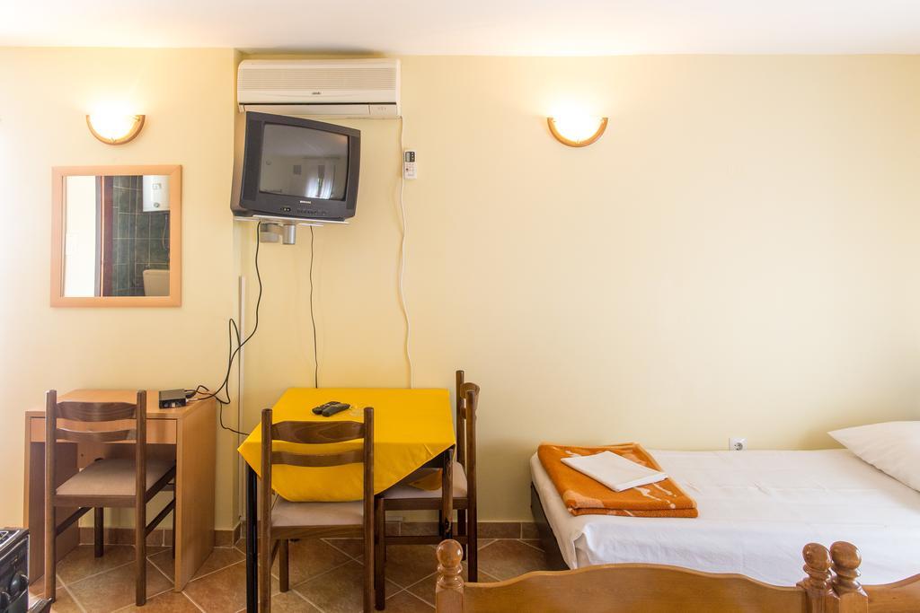 Guesthouse Blue Coast Будва Екстер'єр фото